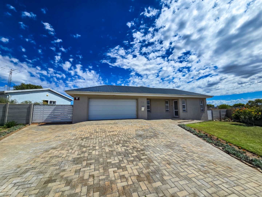 3 Bedroom Property for Sale in Stilbaai Wes Western Cape